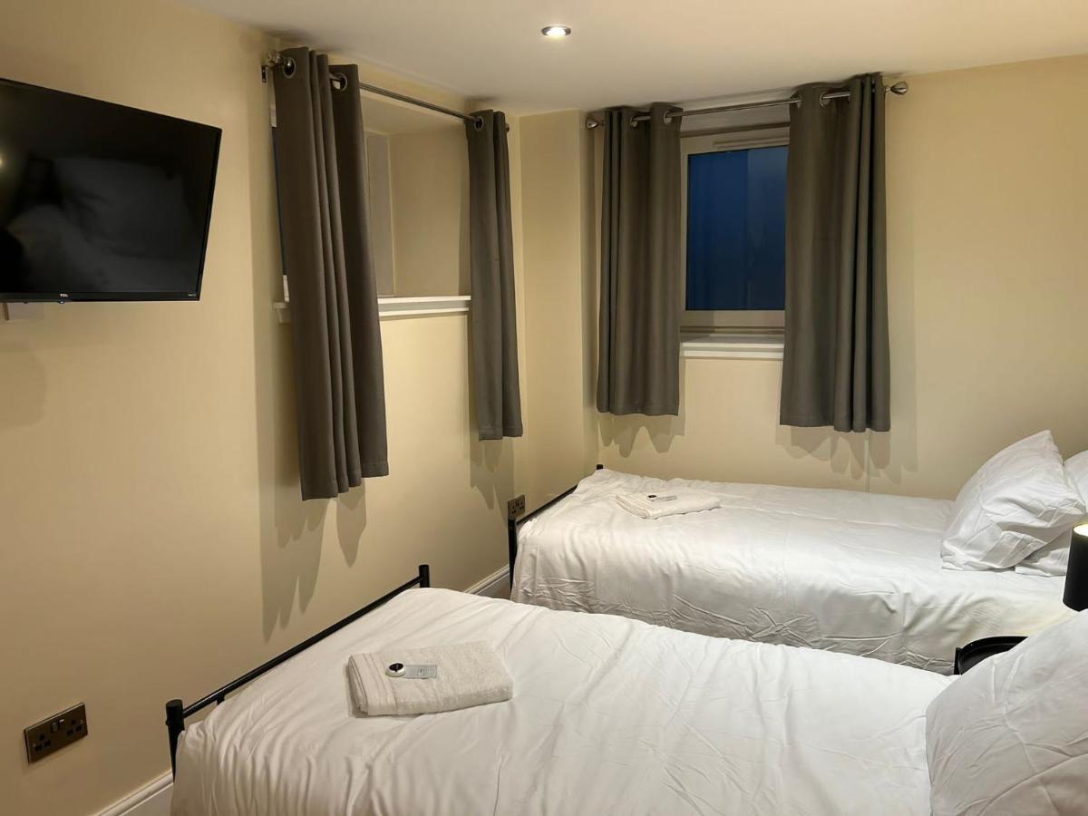 Twin Room With En-Suite Edimburgo Esterno foto